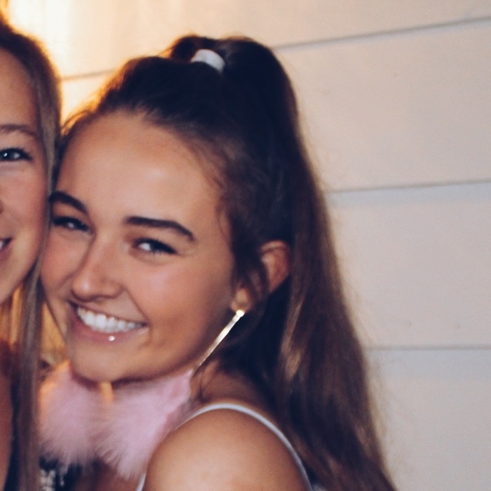 Meet your Posher, Lila